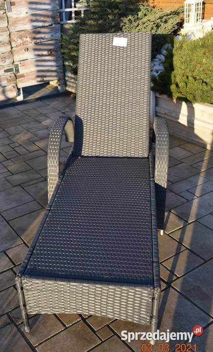 meble ogrodowe Leżak ogrodowy na kółkach grafit technorattan ekri poducha